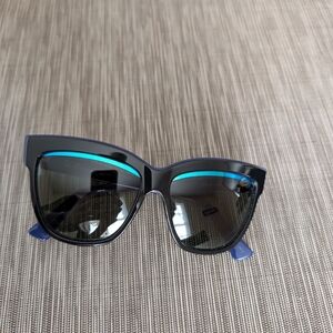 DIOR Graphic Collection, Like New